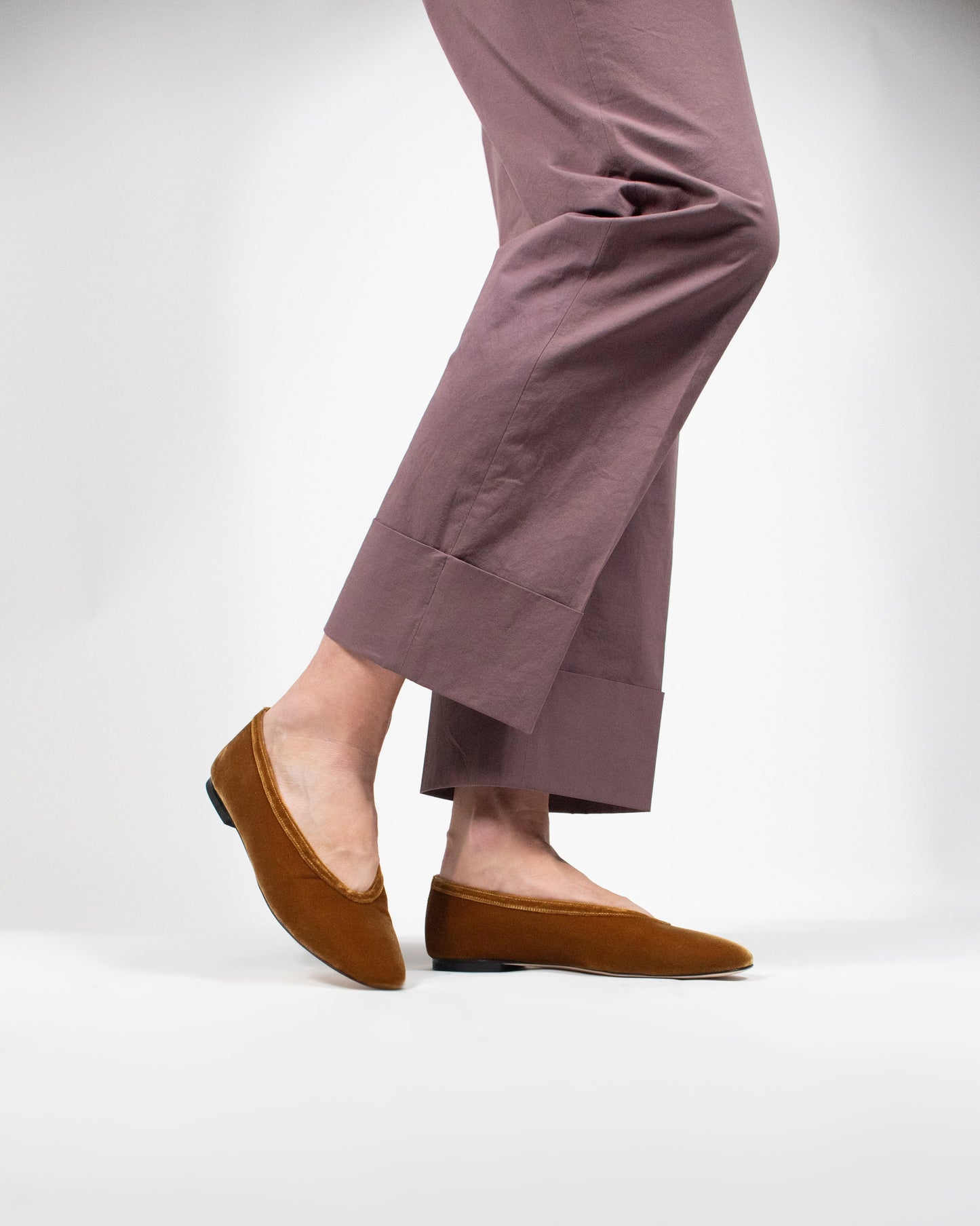 Dafne Velvet Flats